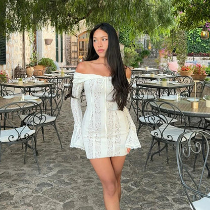 Elegant off-shoulder aftenkjole til kvinder | Feminint og luksuriøst udtryk