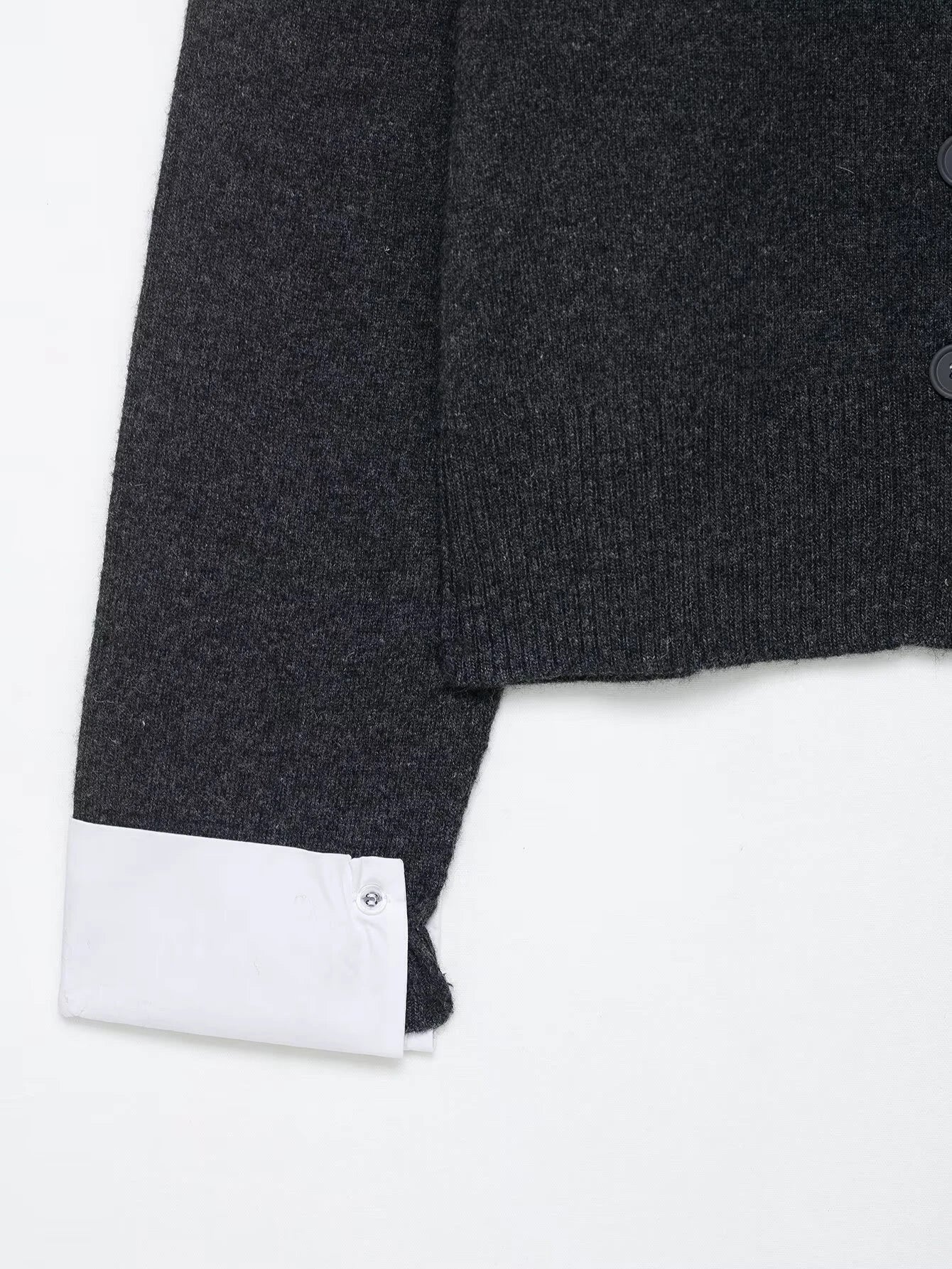 Strikket cardigan til kvinder | Kontrastmanchetter | Moderne rund hals