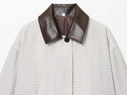 Kvinders kort jakke | Ternet design | Dekorativ krave & moderne pasform