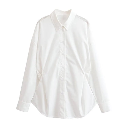 Elegant langærmet skjorte med justerbar talje og afslappet silhuet