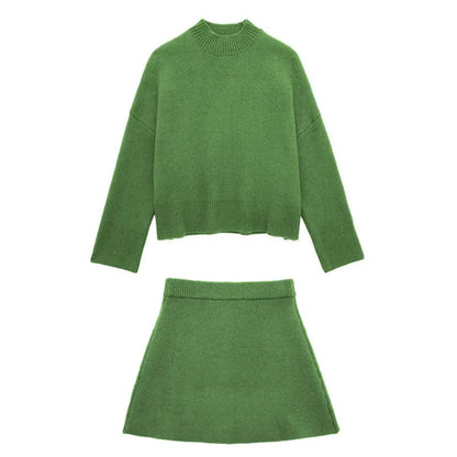 Dame sæt med sweater og nederdel | Blød finstrik | Elegant og tidløs stil