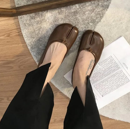 Flade loafers til kvinder | Split-tå | Elegant slip-on sko med sløjfedetalje
