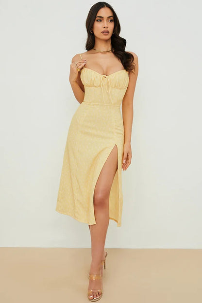 Lang Kjole | Floral Bodycon Fit | Elegant Design | Strand & Ferie