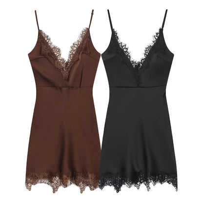 Slim Cami Kjole til Kvinder | V-hals Mini Kjole med Blondekant