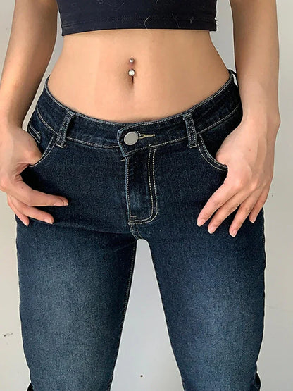 Low Waist Jeans til Kvinder | Bootcut Pasform | Stretch Denim | Y2K Streetwear Stil