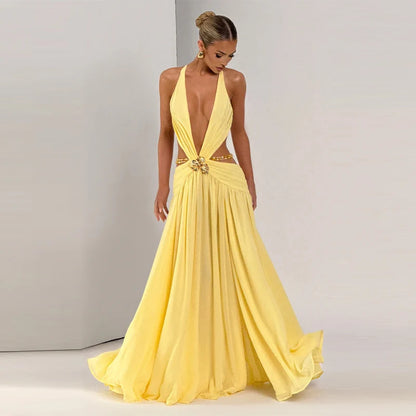 Maxi kjole med patchwork og halterneck | Elegant og feminin silhuet