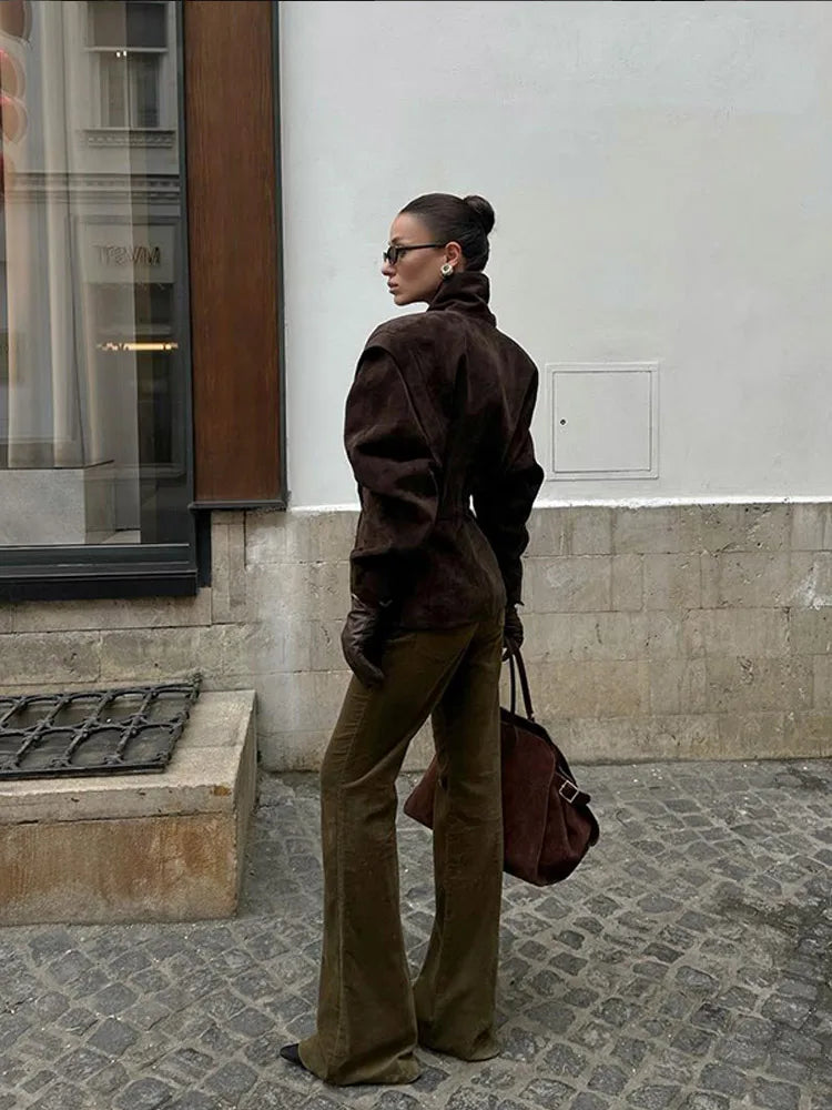 Elegant ruskindslignende taljeret blazer | Skulderpuder | Enkeltknap og klassisk revers