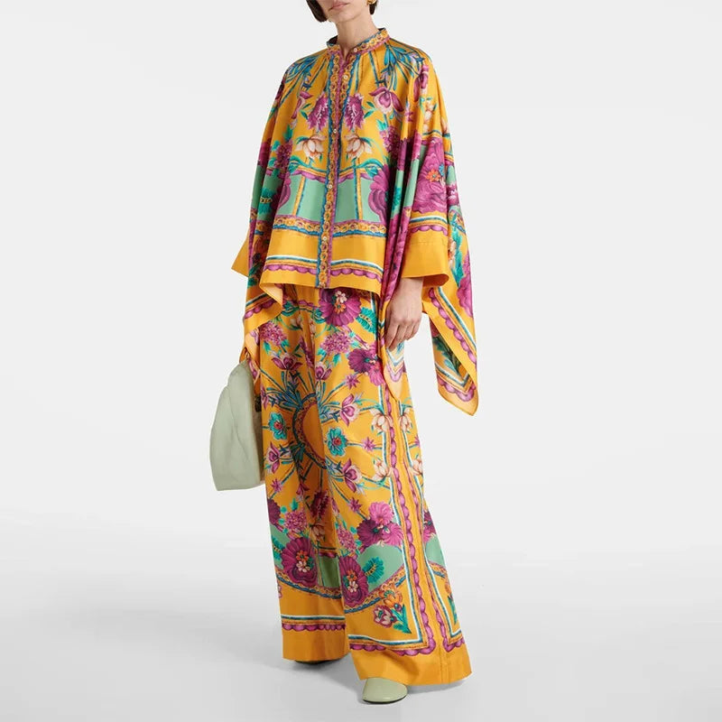 Mønstret todelt sæt til kvinder med oversized top og vide bukser