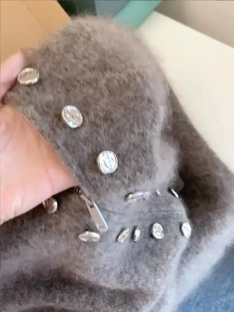 Kvinders luksusstrik med lynlås | Fluffy tekstur | Dobbelt knaplukning