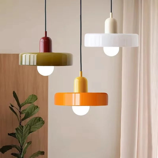 Nordisk Bauhaus Pendellampe i Glas | Minimalistisk Udtryk til Stuen eller Spisestuen