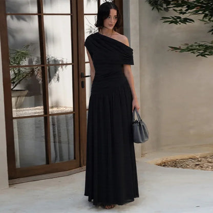 Elegant Lang Kjole til Kvinder | Asymmetrisk Skulder | Foldedesign