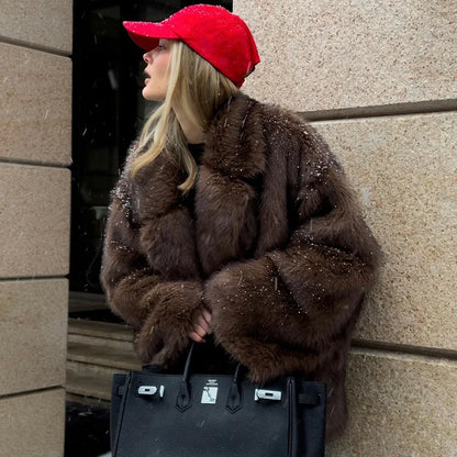 Kvinders Oversized Pelsjakke i Imitationspels | Tykt Design | Elegant og Varm til Vinter