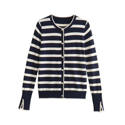 Kvinders strikket cardigan | Stribet design | Let kvalitet & feminin pasform