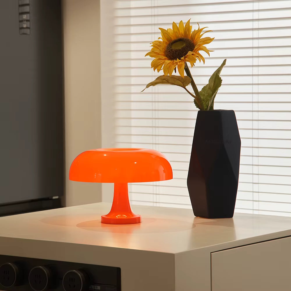 Mushroom bordlampe i moderne design