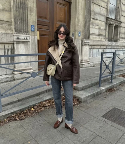 Damejakke med fåreskindslook | Dobbeltkrave | Oversized vinterjakke