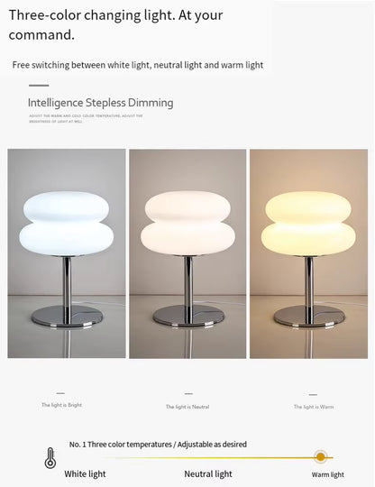 Glas bordlampe med touch dæmpning og justerbar lysstemning