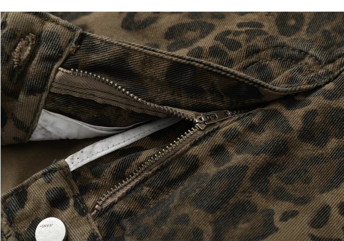 Dame Jeans med Leopardmønster | Løs Pasform | Høj Talje | Vintage Streetwear Stil