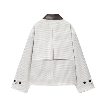 Kvinders kort jakke | Ternet design | Dekorativ krave & moderne pasform