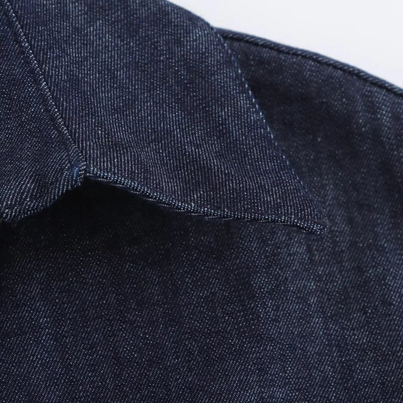 Denim midikjole med skjortekrave – Knaplukning foran | Side-lynlås | Markerede sømme | Taljefremhævende pasform