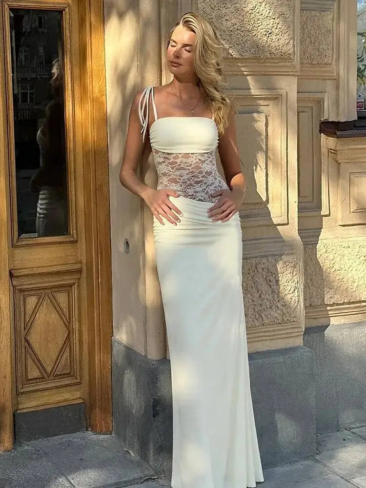 Elegant lang meshkjole til kvinder | Figursyet og sofistikeret design