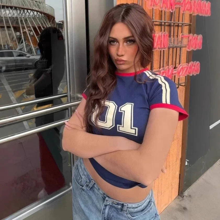 Kortærmet T-shirt til kvinder | Sporty farveblok design