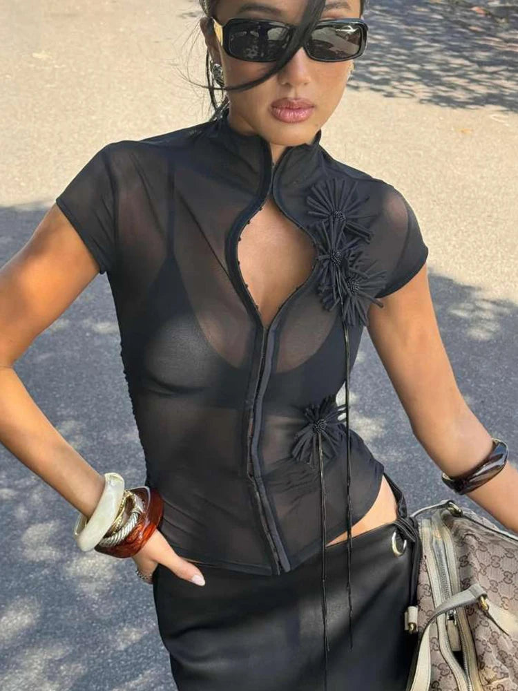 Crop Top | Korte ærmer | Høj hals med frynser