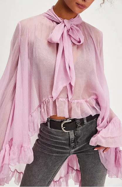 Elegant dameskjorte med flæsekant | Løs pasform | Sløjfedetalje og let transparent look