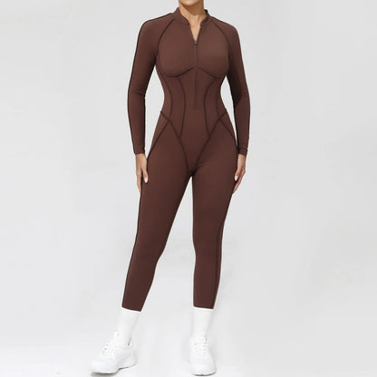 Kvinders sports jumpsuit | Langærmet yogadragt | Figursyet og åndbar pasform