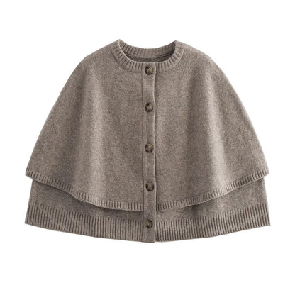 Kvinders strikket cape-cardigan | Kort design | Knaplukning & blød tekstur