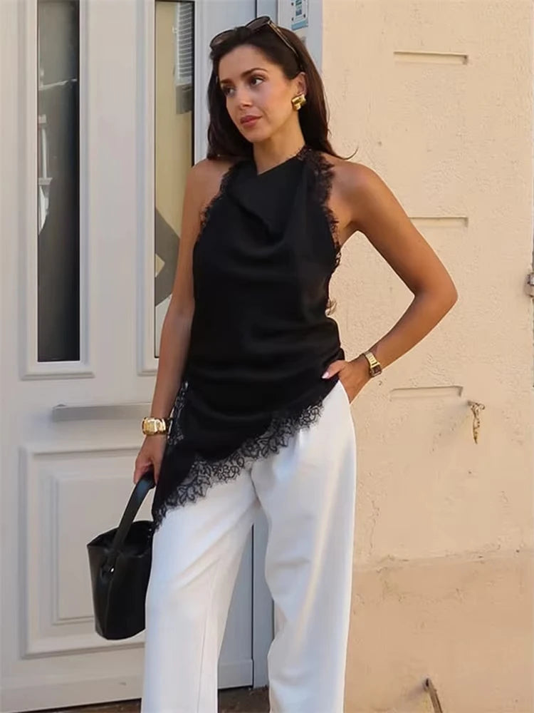 Sort satin top med blondekant | Asymmetrisk halterneck top til kvinder