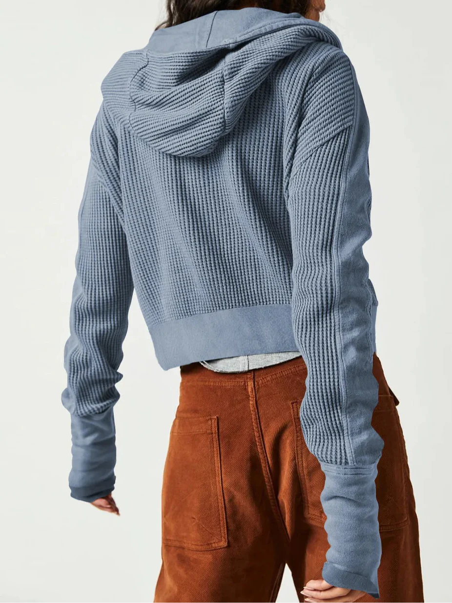 Dame hættetrøje i vaffelstrik | Kort pasform | Afslappet streetwear look