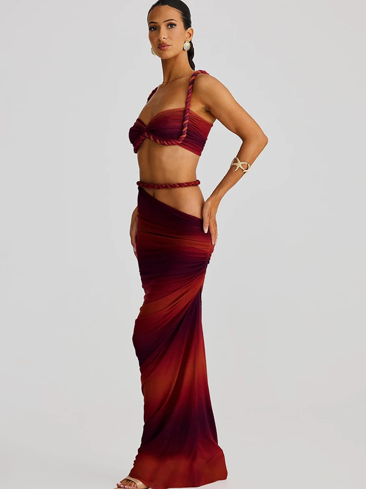 Vævet todelt sæt med crop top og maxinederdel | Elegant ferielook
