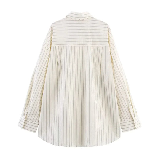 Kvinders skjorte | Stribet design | Løst snit & dekorativ slipse-detalje