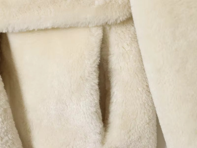 Elegant pelsfrakke med bælte | Blød og varm faux fur vinterjakke