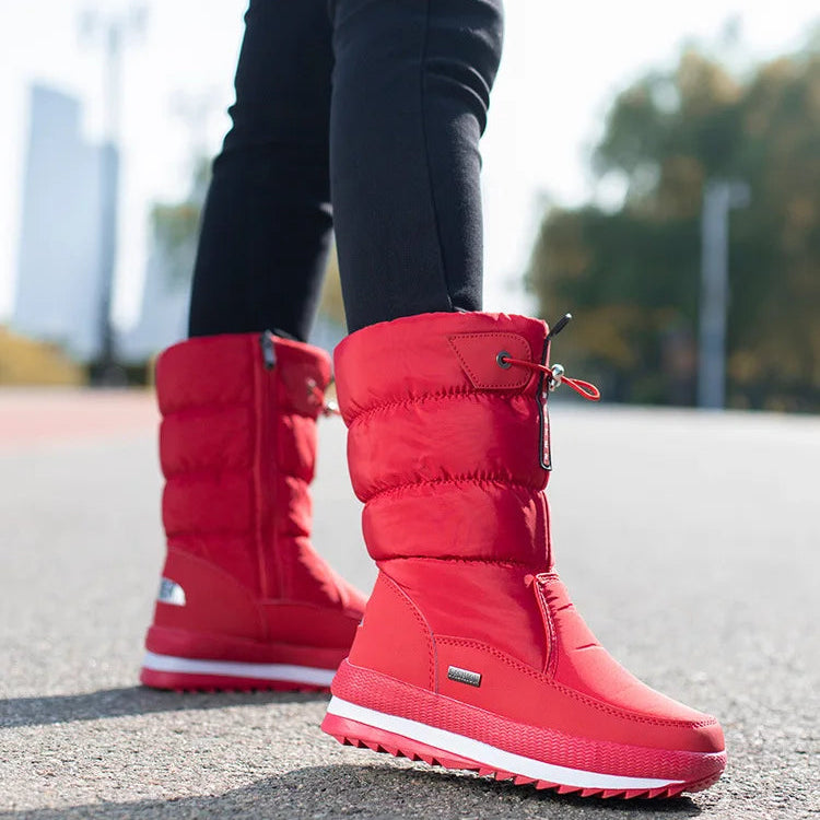 Forede mellemhøje støvler til kvinder med vandafvisende overflade og platformsål