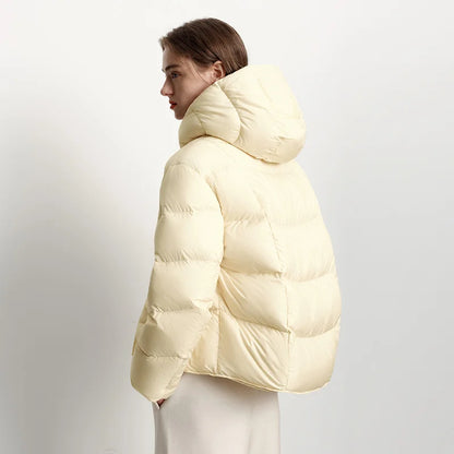 Kort dunjakke til kvinder | Varm letvægtskonstruktion | Quiltet design