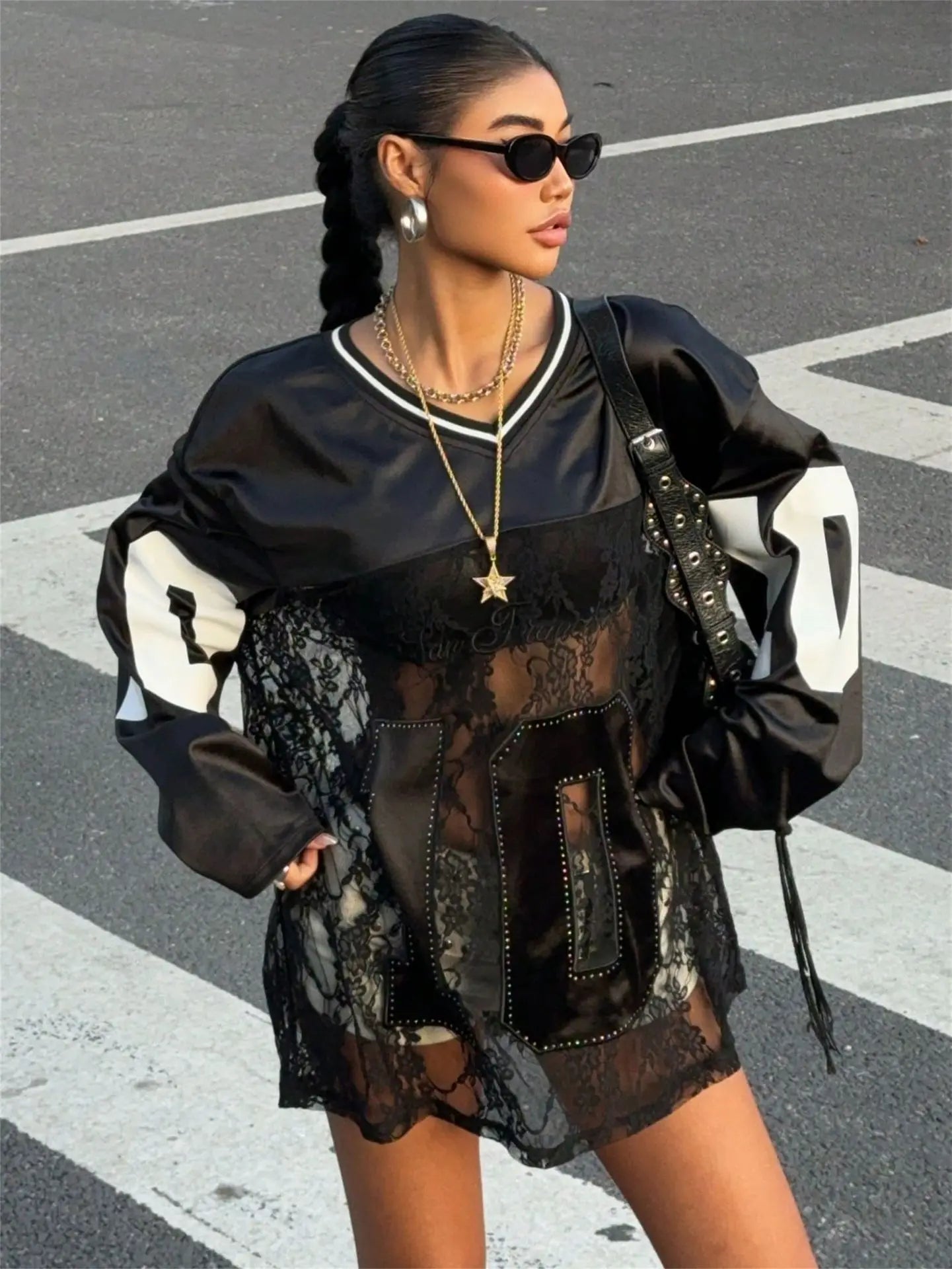 Gennemsigtig Blonde T-shirt med V-udskæring