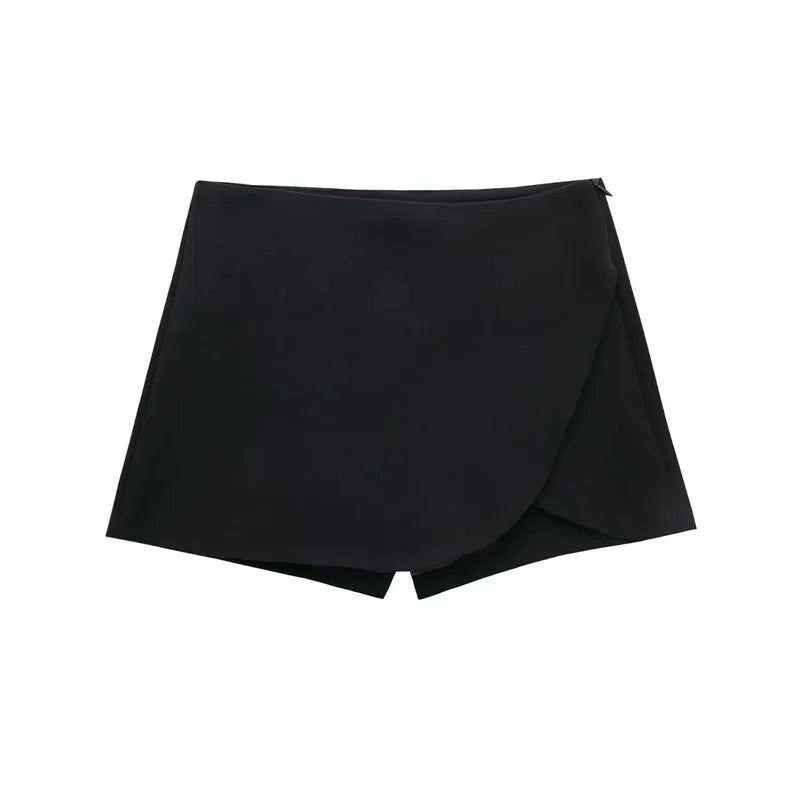 Asymmetrisk Skort Med Høj Talje I Elegant Minimalistisk Design