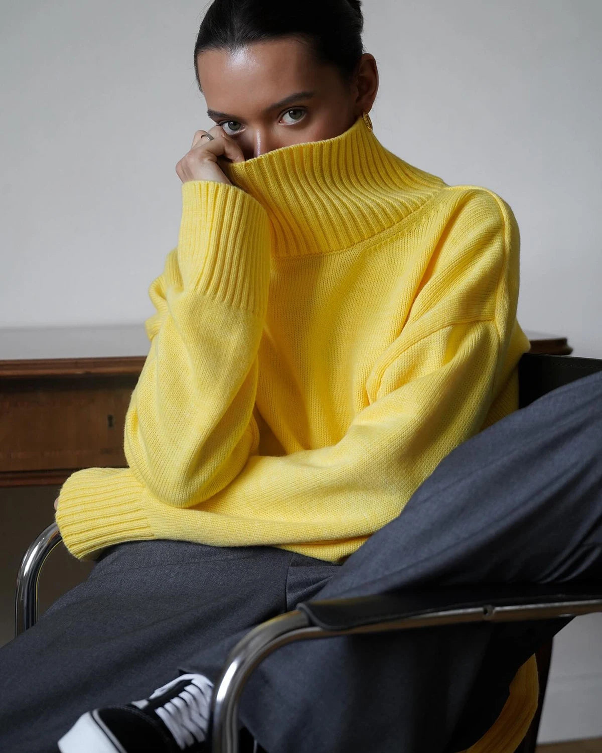 Kvinders striktrøje med høj krave | Oversized pasform | Blød & varm kvalitet