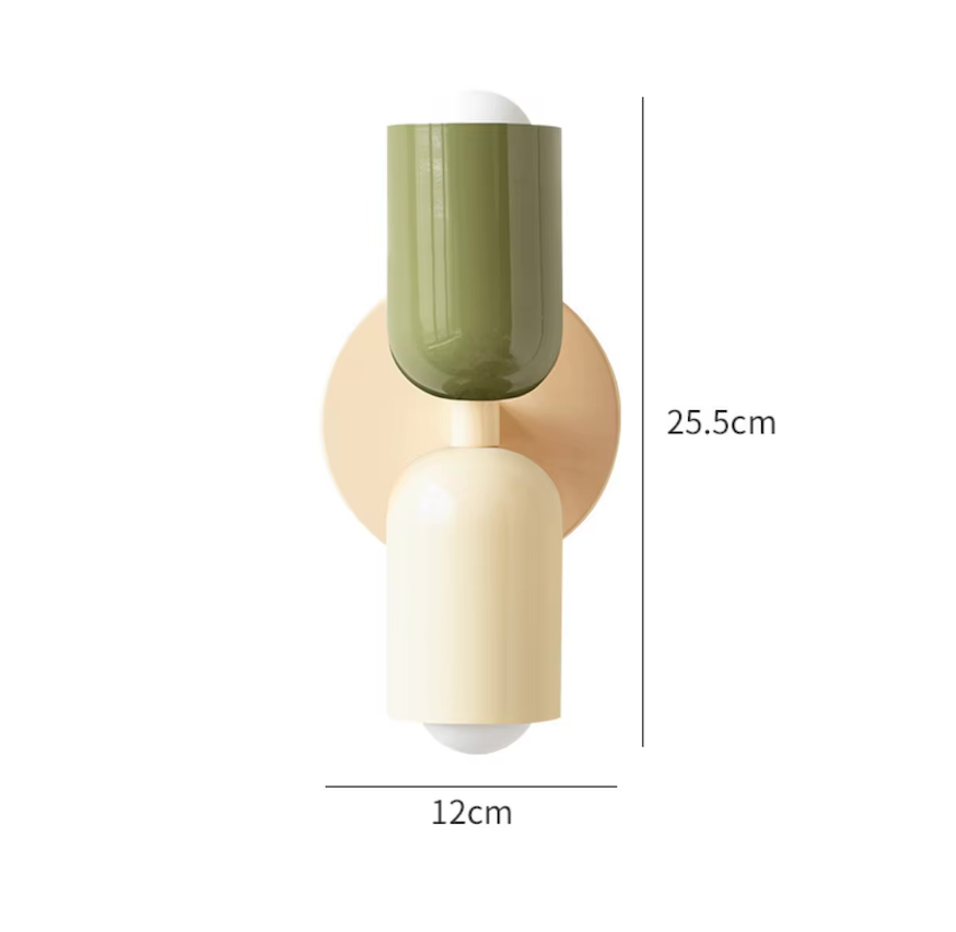 Væglampe med dobbelt lyskilde i minimalistisk design