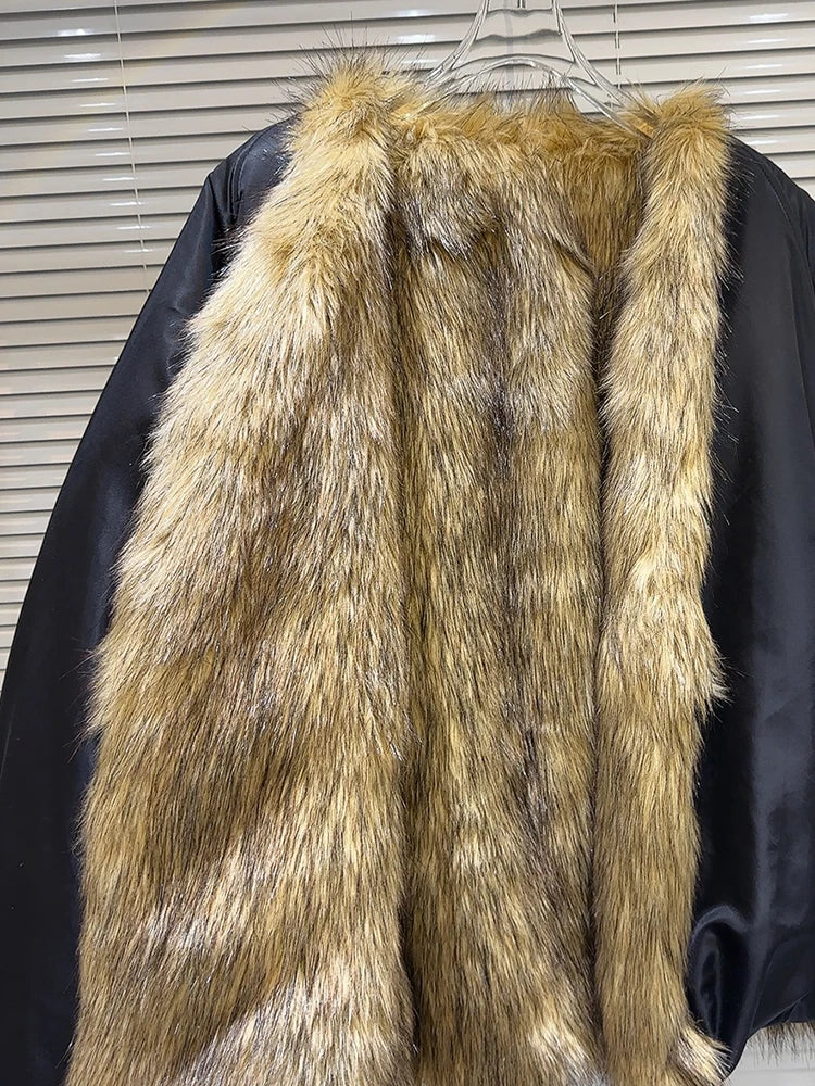 Kort Jakke med Fuskepels | Varm & Trendy | Perfekt til Vinter