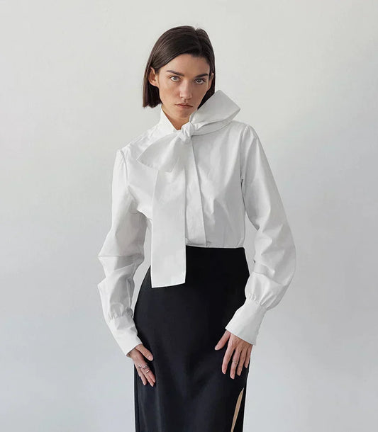 Dame Skjorte med Sløjfedetalje | Klassisk Hvid Bluse | Let & Elegant Pasform