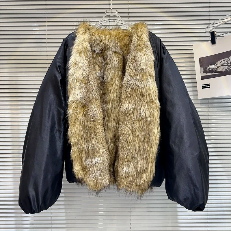 Kort Jakke med Fuskepels | Varm & Trendy | Perfekt til Vinter