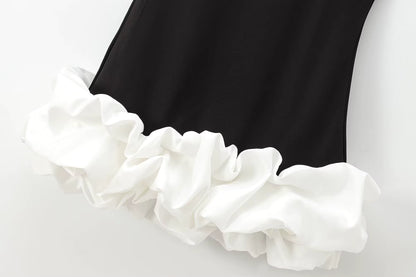 Elegant ærmeløs minikjole til kvinder med rynket kant og slank pasform