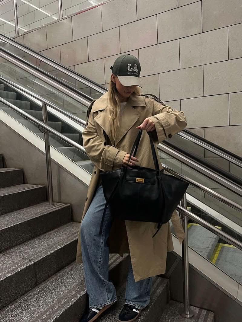 Stor Shopper Taske til Kvinder | Klassisk Design med Hanke | Elegant og Rummelig til Hverdag