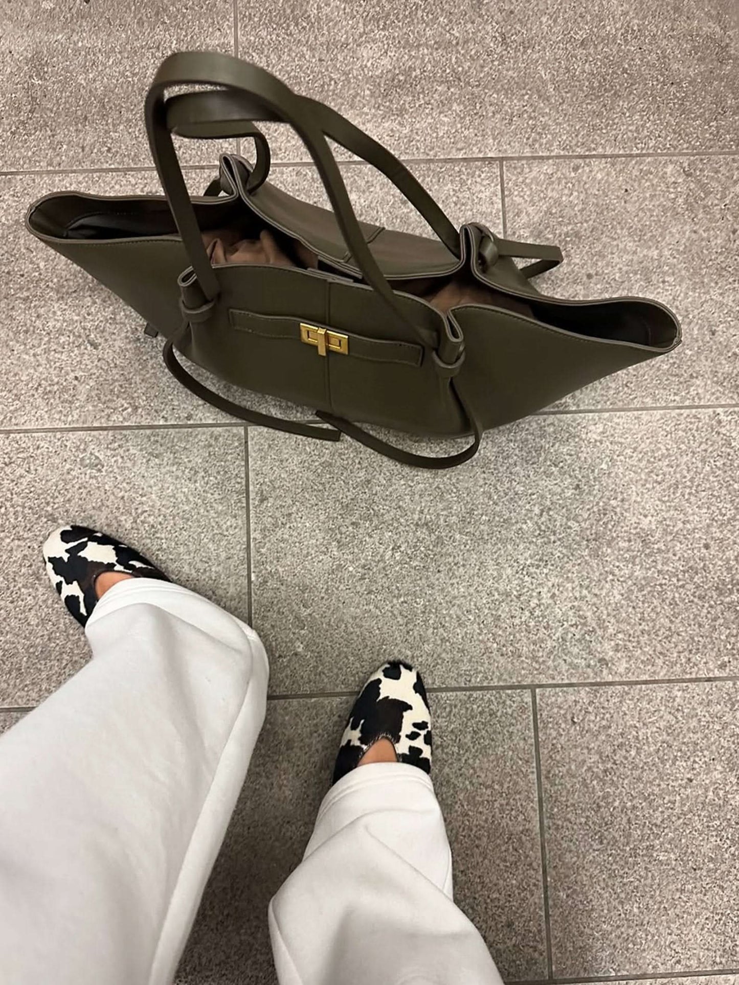 Stor Shopper Taske til Kvinder | Klassisk Design med Hanke | Elegant og Rummelig til Hverdag