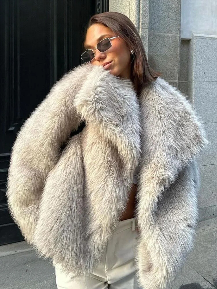 Varm plysjakke til kvinder | Blød faux fur frakke | Elegant vinterjakke